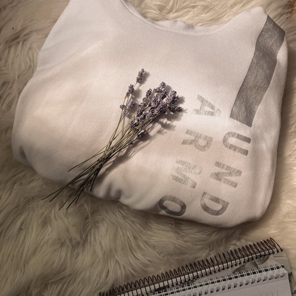 White Under Armour Winter Sweater - Picture 1 of 6